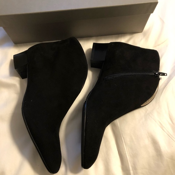 NWB French Sole Black Suede Ankle Booties 8.5 Hand Made in Italy - Picture 3 of 5